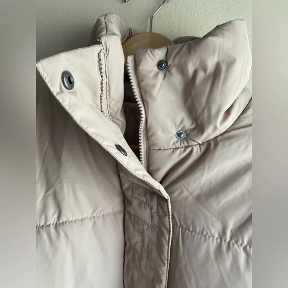 The Fifth Label Women Beige Puffer Jacket Size Medium - Picture 3 of 12